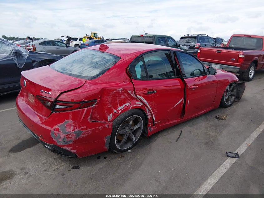 2018 Alfa romeo Giulia VIN ZARFAEBNXJ7565531 IAAI salvage auction — FRONT END, Salvage (North Carolina), sold $1,250 on 2026-07-29 (photo 4)