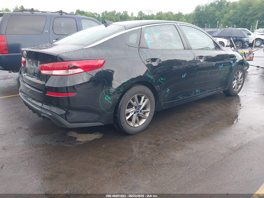 2019 Kia Optima VIN 5XXGT4L33KG374882 IAAI salvage auction — FRONT END, Salvage (Connecticut), sold $875 on 2026-07-16 (photo 4)