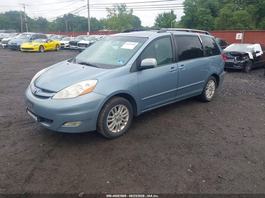 2008 Toyota Sienna VIN 5TDZK22C08S205220 IAAI salvage auction — RIGHT SIDE, Salvage (New Jersey), sold $1,300 on 2026-07-29 (photo 2)