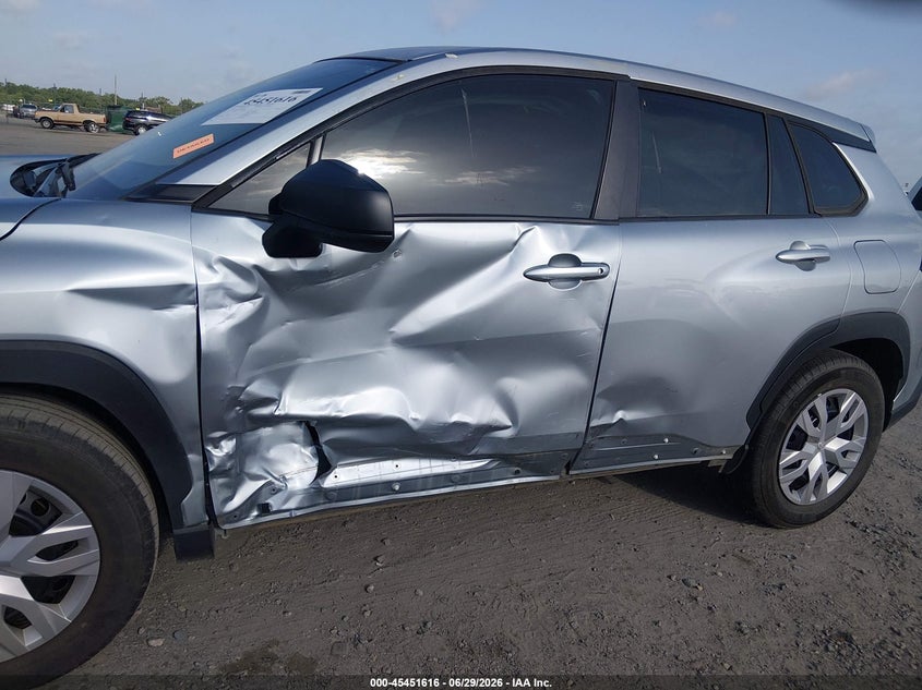 2023 Toyota Corolla cross VIN 7MUAAAAG7PV050250 IAAI salvage auction — LEFT SIDE, Salvage (Arkansas), sold $7,000 on 2026-07-29 (photo 6)