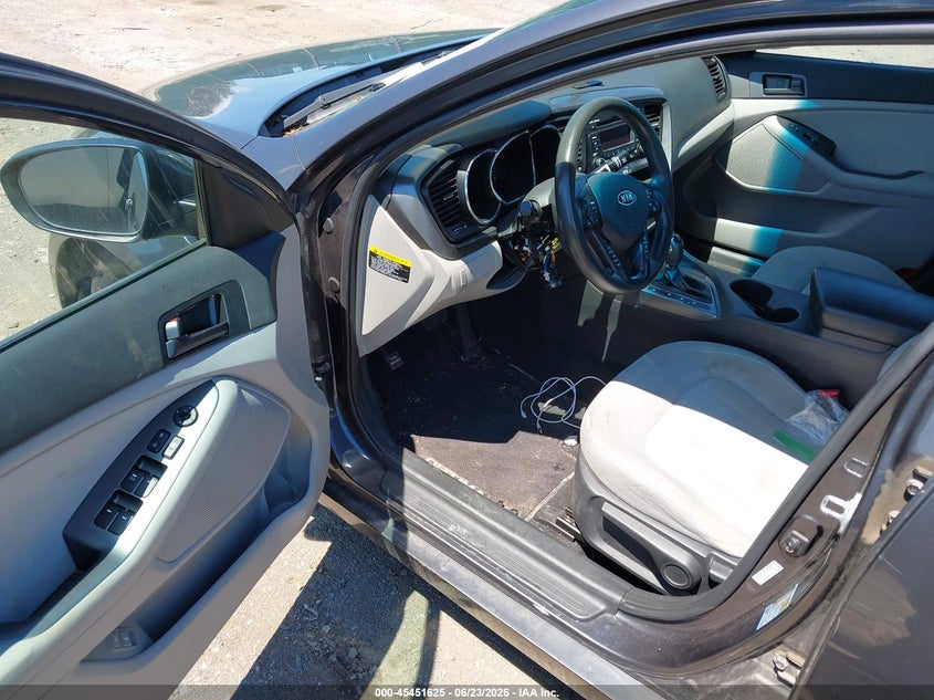 2011 Kia Optima VIN KNAGM4A74B5132901 IAAI salvage auction — THEFT, Mv-907A (New York), sold $25 on 2026-07-28 (photo 5)