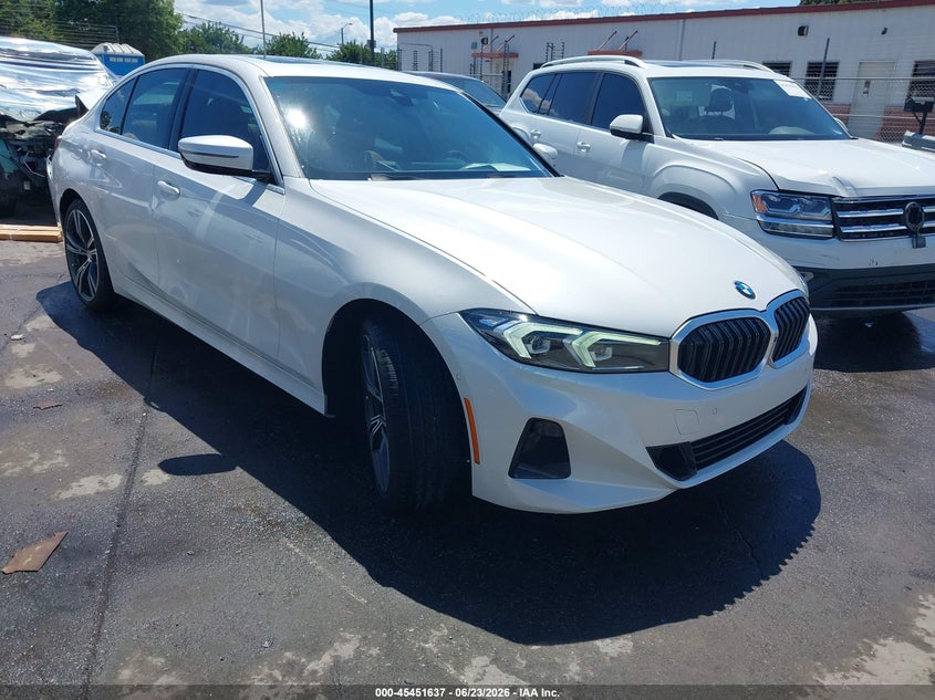 2024 BMW 3er VIN 3MW69FF03R8E06364 IAAI salvage auction — REAR END, Salvage Title, sold $16,000 on 2026-07-31 (photo 1)