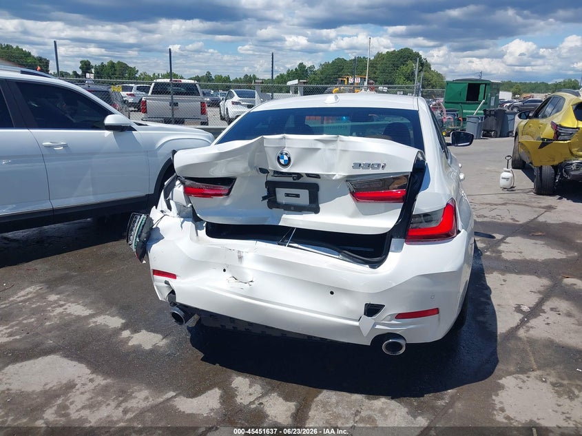 2024 BMW 3er VIN 3MW69FF03R8E06364 IAAI salvage auction — REAR END, Salvage Title, sold $16,000 on 2026-07-31 (photo 6)