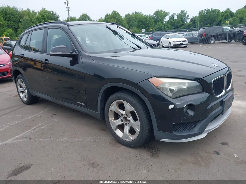 2015 BMW X1 VIN WBAVM1C54FVW58016 IAAI salvage auction — NORMAL WEAR, Clear (California), sold $425 on 2026-07-30 (photo 1)