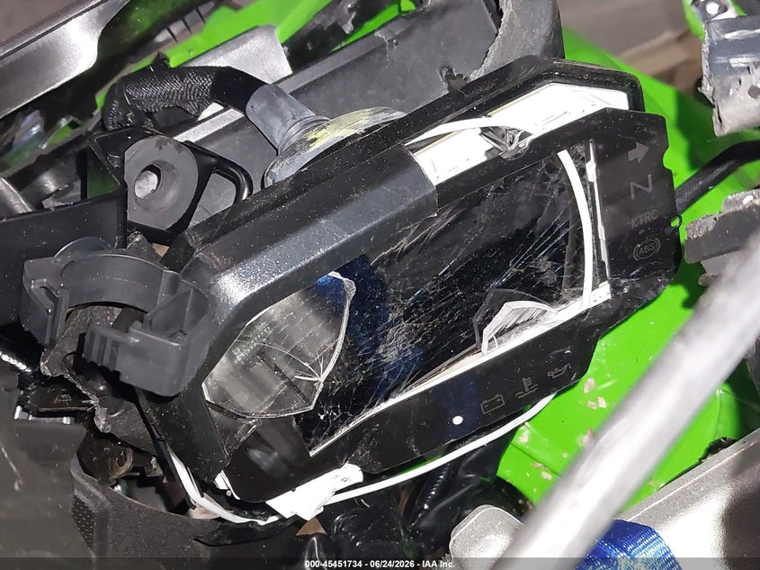 2026 Kawasaki Zx VIN JKBZXJJ11TA038549 IAAI salvage auction — FRONT END, Rebuildable (Florida), sold $3,175 on 2026-07-28 (photo 7)