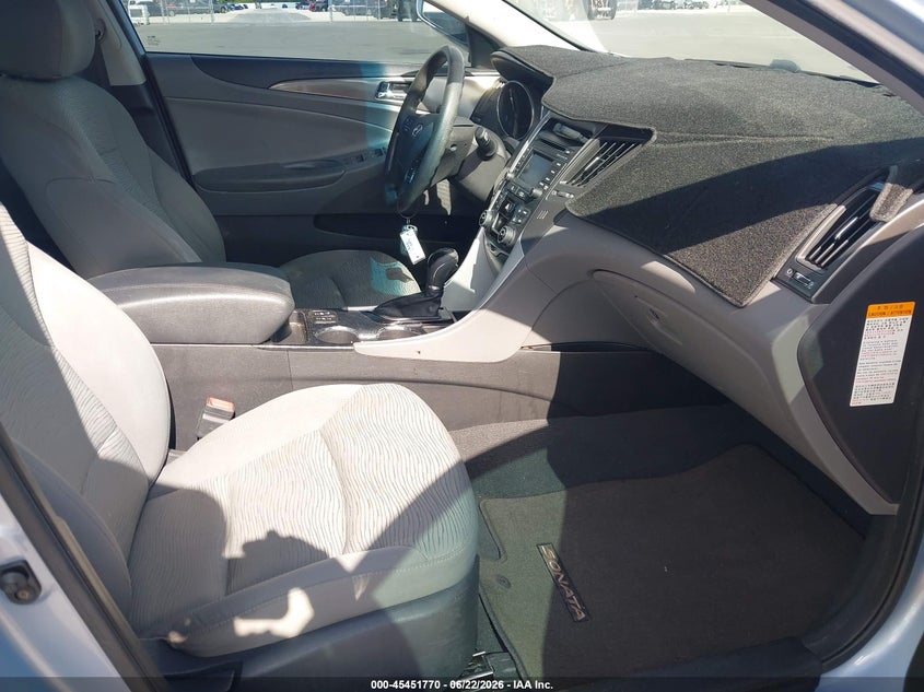 2015 Hyundai Sonata hybrid VIN KMHEC4A43FA124929 IAAI salvage auction — NORMAL WEAR, Clear (Florida), sold $925 on 2026-07-20 (photo 5)