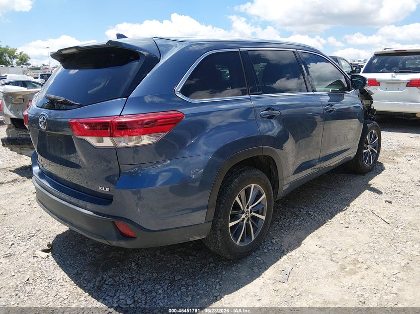 2018 Toyota Highlander VIN 5TDKZRFH4JS272081 IAAI salvage auction — FRONT END, Clear (Tennessee), sold $7,600 on 2026-07-23 (photo 4)