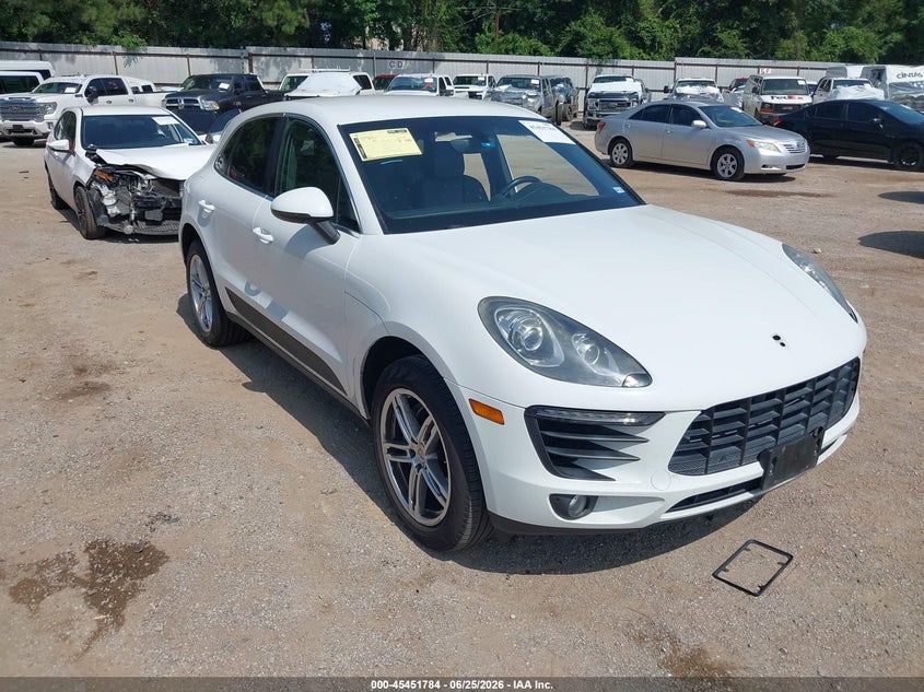 2015 Porsche Macan VIN WP1AB2A53FLB51649 — IAAI salvage auction photo