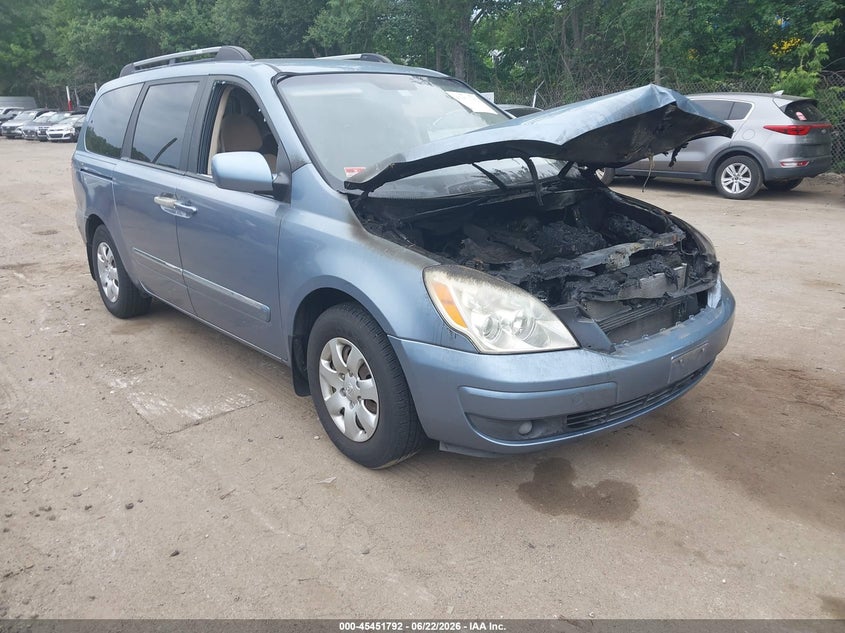 2008 Hyundai Entourage VIN KNDMC233086052862 IAAI salvage auction — ENGINE BURN, Salvage (Rhode Island), sold $25 on 2026-07-28 (photo 1)