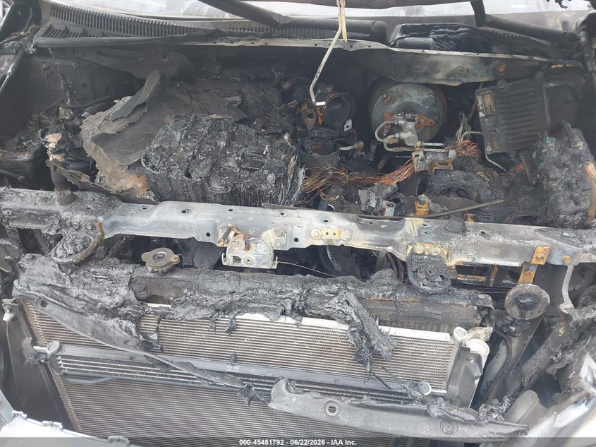 2008 Hyundai Entourage VIN KNDMC233086052862 IAAI salvage auction — ENGINE BURN, Salvage (Rhode Island), sold $25 on 2026-07-28 (photo 6)
