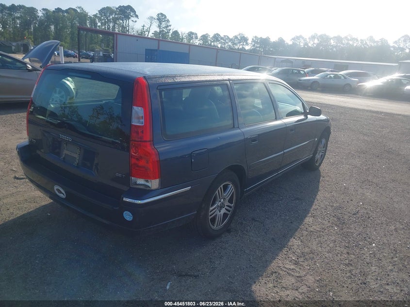2006 Volvo V70 VIN YV1SW592362587312 IAAI salvage auction — LEFT FRONT, Rebuildable (Florida), sold $325 on 2026-07-07 (photo 4)