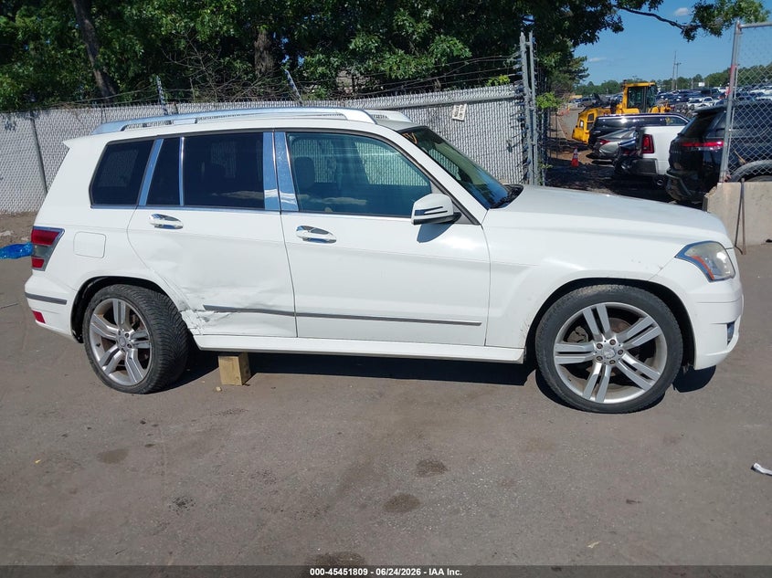 2012 Mercedes-benz Glk-klasse VIN WDCGG8HB4CF887323 IAAI salvage auction — RIGHT SIDE, Mv-907A (New York), sold $1,900 on 2026-07-14 (photo 6)
