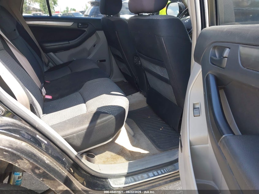2006 Toyota 4runner VIN JTEBT14R168029737 IAAI salvage auction — NORMAL WEAR, Clear (Illinois), sold $3,100 on 2026-07-29 (photo 8)
