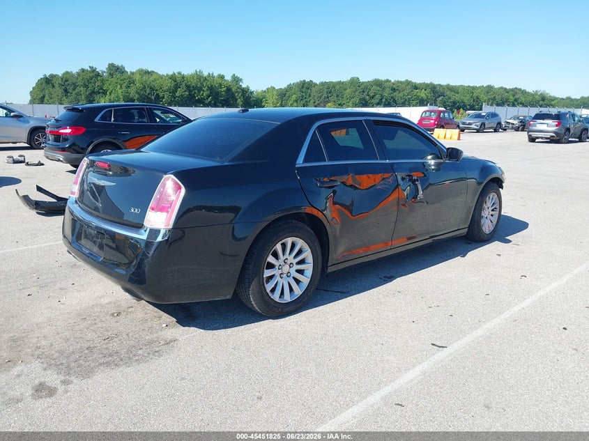 2013 Chrysler 300 VIN 2C3CCAAG9DH722899 IAAI salvage auction — FRONT END, Salvage Title, sold $750 on 2026-07-29 (photo 4)