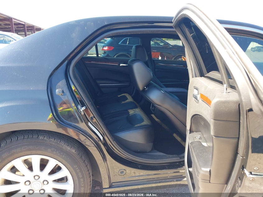 2013 Chrysler 300 VIN 2C3CCAAG9DH722899 IAAI salvage auction — FRONT END, Salvage Title, sold $750 on 2026-07-29 (photo 8)