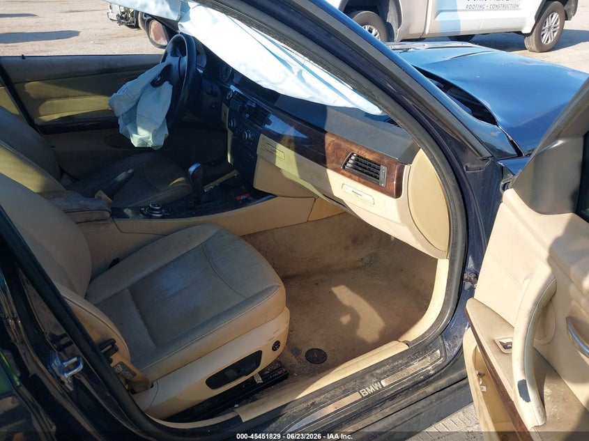 2010 BMW 3er VIN WBAPK7C5XAA461613 IAAI salvage auction — FRONT & REAR, Rebuildable (Florida), sold $300 on 2026-07-08 (photo 5)