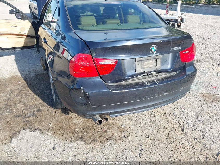 2010 BMW 3er VIN WBAPK7C5XAA461613 IAAI salvage auction — FRONT & REAR, Rebuildable (Florida), sold $300 on 2026-07-08 (photo 6)