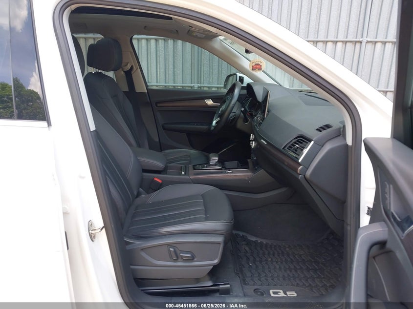 2021 Audi Q5 VIN WA1AAAFY5M2088603 IAAI salvage auction — FRONT END, Salvage Title, sold $11,600 on 2026-07-29 (photo 5)