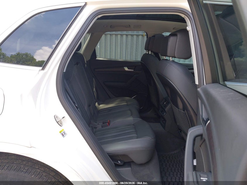 2021 Audi Q5 VIN WA1AAAFY5M2088603 IAAI salvage auction — FRONT END, Salvage Title, sold $11,600 on 2026-07-29 (photo 8)