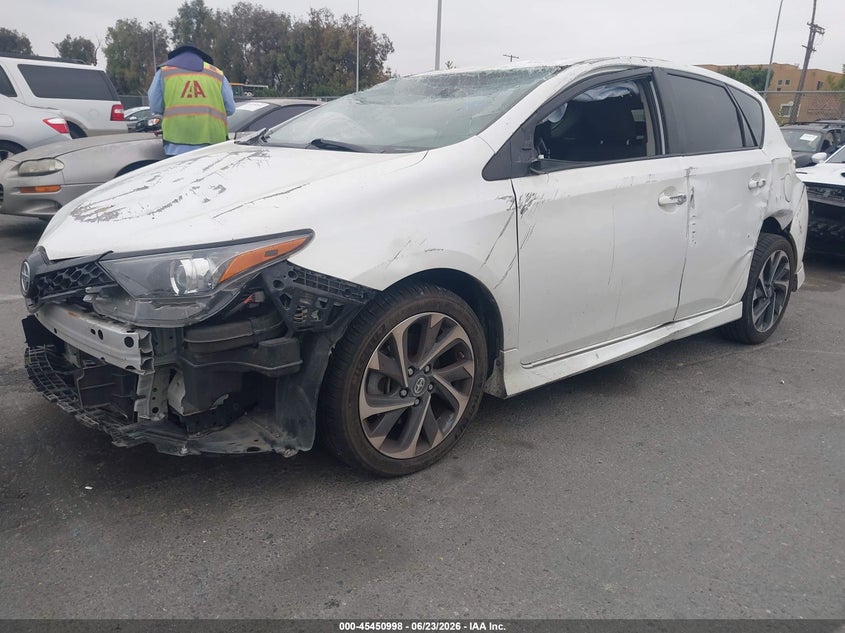 2016 Scion Im VIN JTNKARJE8GJ500704 IAAI salvage auction — ROLLOVER, Salvage Title, sold $425 on 2026-07-23 (photo 2)
