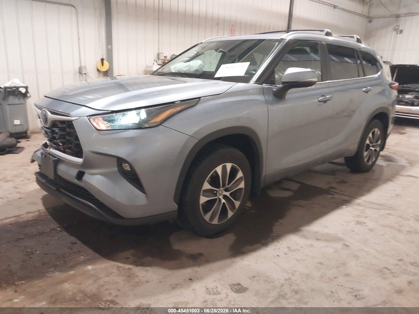 2024 Toyota Highlander VIN 5TDKDRBHXRS567007 IAAI salvage auction — FRONT END, Salvage (Minnesota), sold $12,400 on 2026-08-22 (photo 2)