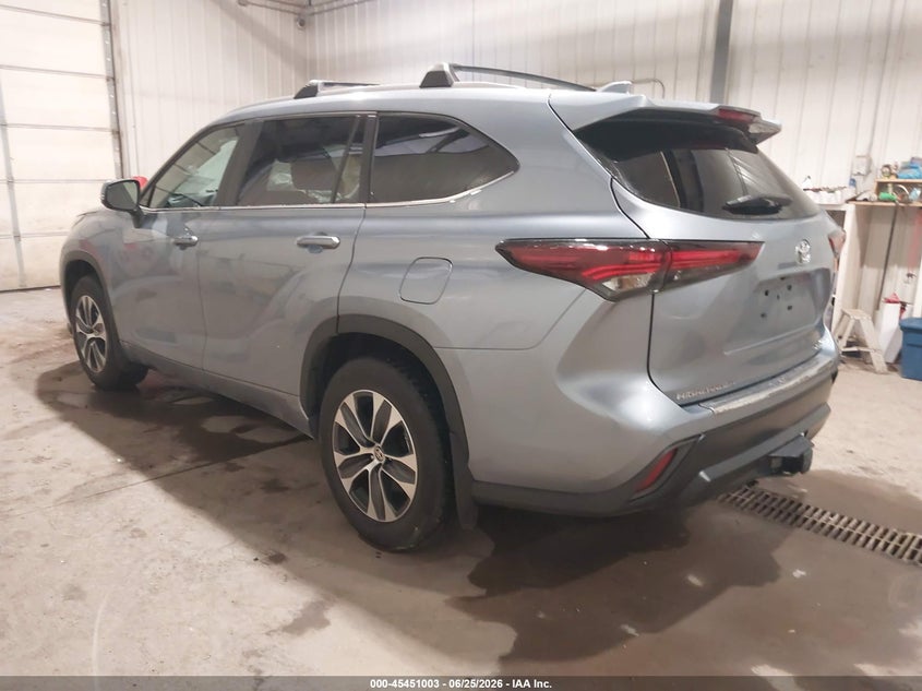2024 Toyota Highlander VIN 5TDKDRBHXRS567007 IAAI salvage auction — FRONT END, Salvage (Minnesota), sold $12,400 on 2026-08-22 (photo 3)