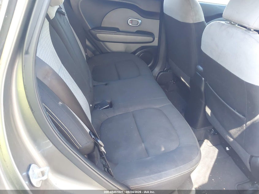 2014 Kia Soul VIN KNDJP3A58E7039204 IAAI salvage auction — NORMAL WEAR, Salvage Rebuilt (North Carolina), sold $850 on 2026-07-14 (photo 8)