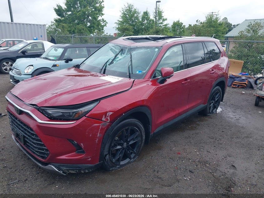 2025 Toyota Highlander VIN 5TDAAAB51SS074527 IAAI salvage auction — FRONT END, Salvage Title, sold $14,100 on 2026-07-27 (photo 2)