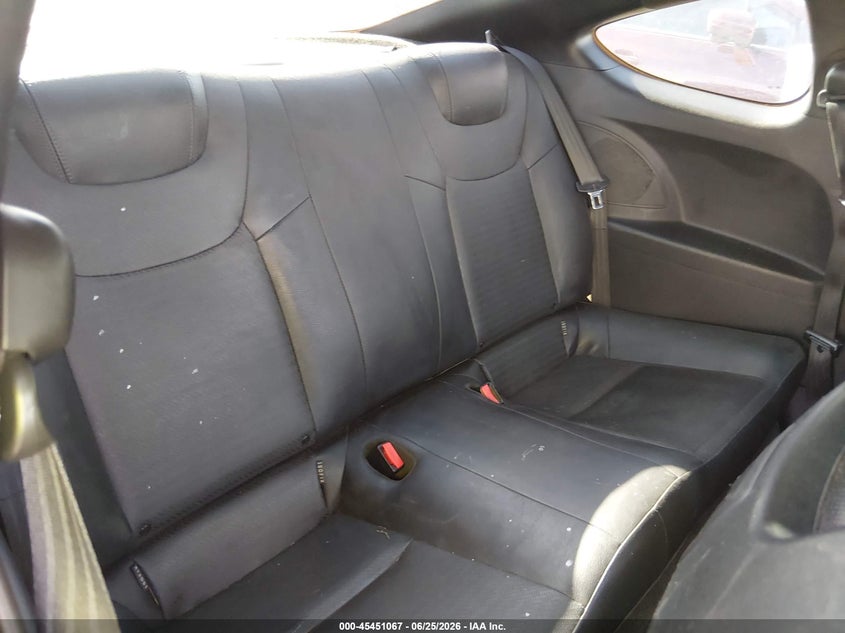 2016 Hyundai Genesis VIN KMHHU6KJ1GU133512 IAAI salvage auction — LEFT FRONT, Salvage Title, sold $475 on 2026-07-29 (photo 8)