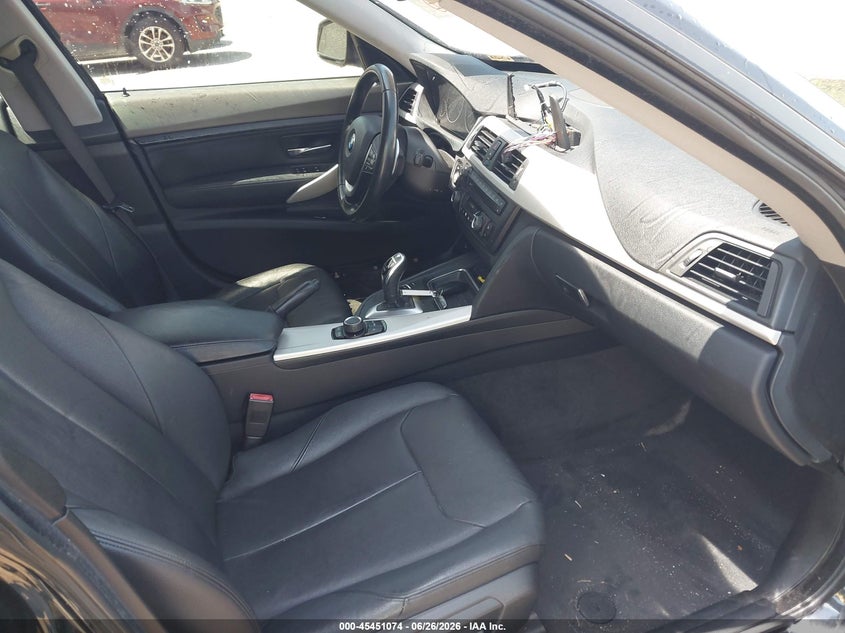 2014 BMW 3 series VIN WBA3X5C57ED557563 IAAI salvage auction — NORMAL WEAR, Clear (Florida), sold $2,500 on 2026-07-22 (photo 5)