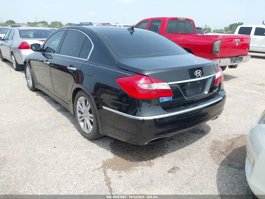 2013 Hyundai Genesis VIN KMHGC4DD2DU229414 IAAI salvage auction — NORMAL WEAR, Original (Texas), sold $1,775 on 2026-07-15 (photo 3)