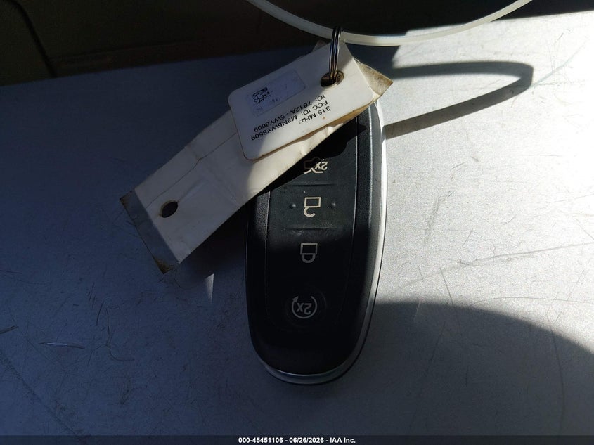 2018 Ford Escape VIN 1FMCU9J93JUB15880 IAAI salvage auction — NORMAL WEAR, Original (New Hampshire), sold $2,550 on 2026-07-11 (photo 9)