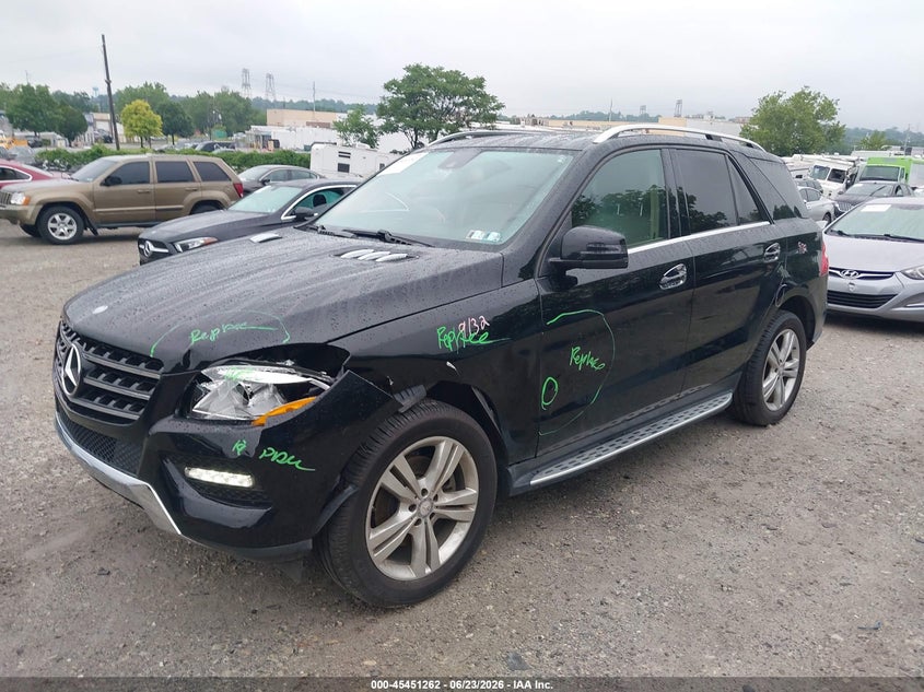 2013 Mercedes-benz M-klasse VIN 4JGDA5HB2DA218714 IAAI salvage auction — LEFT FRONT, Salvage (Pennsylvania), sold $4,800 on 2026-07-11 (photo 2)