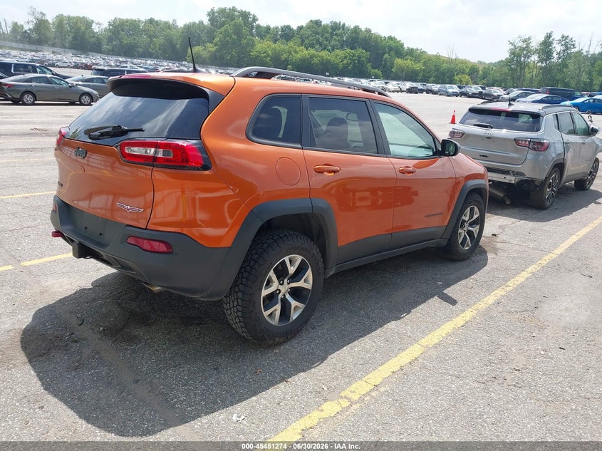 2016 Jeep Cherokee VIN 1C4PJMBS4GW155627 IAAI salvage auction — LEFT FRONT, Clear (Michigan), sold $1,975 on 2026-08-03 (photo 4)