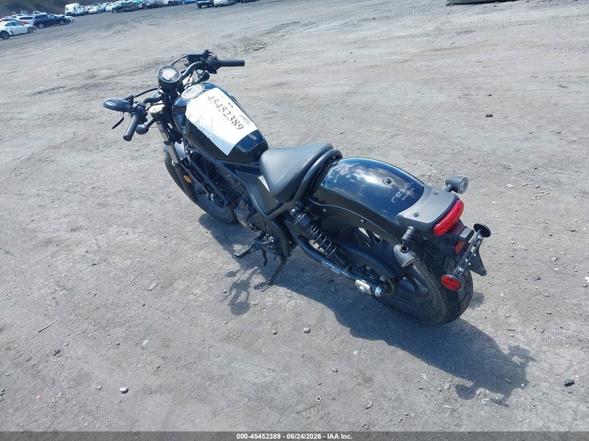 2024 Honda Cm VIN MLHNC5305R5700907 IAAI salvage auction — LEFT SIDE, Salvage (Pennsylvania), sold $800 on 2026-07-22 (photo 3)