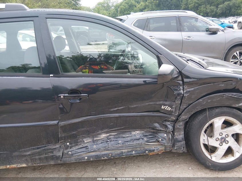 2003 Pontiac Vibe VIN 5Y2SL628X3Z483566 IAAI salvage auction — SIDE, Salvage (Kansas), sold $300 on 2026-08-02 (photo 5)