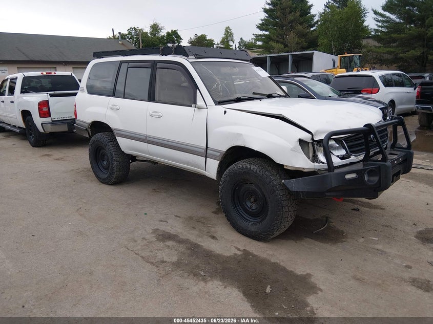 2001 Toyota Land cruiser VIN JTEHT05J012005776 IAAI salvage auction — FRONT END, Mv-907A (New York), sold $25 on 2026-07-29 (photo 1)