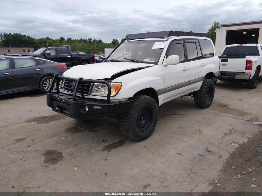 2001 Toyota Land cruiser VIN JTEHT05J012005776 IAAI salvage auction — FRONT END, Mv-907A (New York), sold $25 on 2026-07-29 (photo 2)