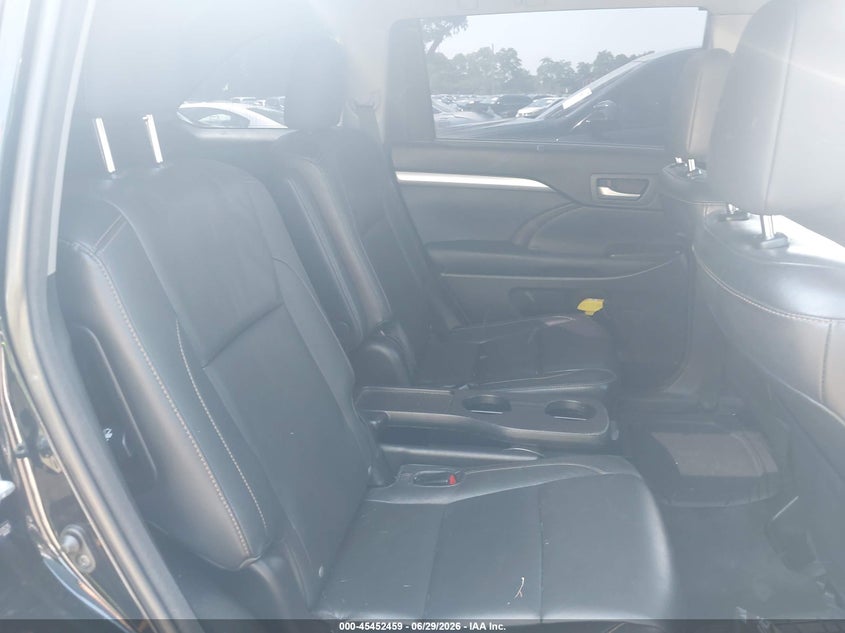 2014 Toyota Highlander VIN 5TDJKRFH6ES033525 IAAI salvage auction — RIGHT REAR, Salvage Title, sold $7,750 on 2026-07-14 (photo 8)