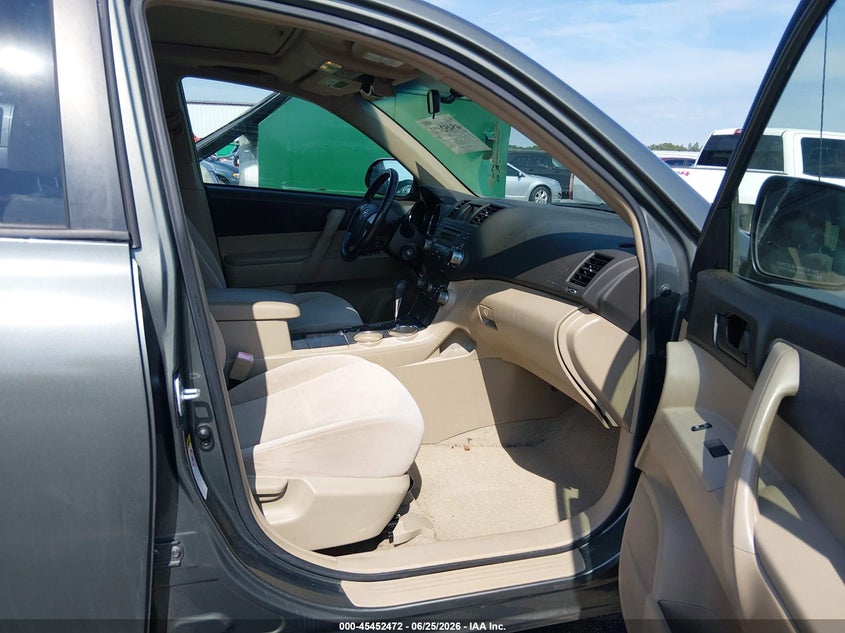2009 Toyota Highlander VIN JTEDS41A592087272 IAAI salvage auction — RIGHT REAR, Salvage (South Carolina), sold $1,850 on 2026-07-29 (photo 5)