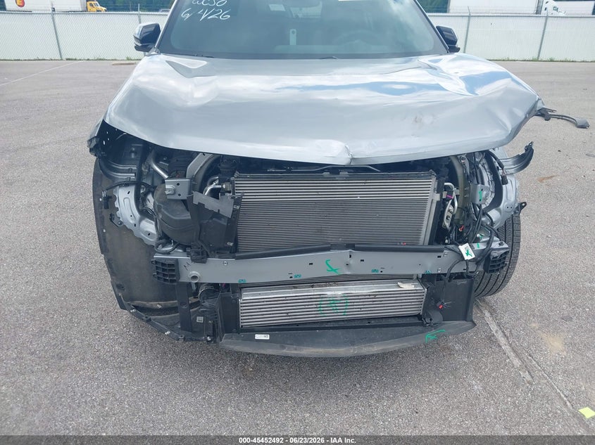 2025 Chevrolet Equinox VIN 3GNAXLEG4SL260504 IAAI salvage auction — FRONT END, Salvage Title, sold $10,600 on 2026-07-30 (photo 6)