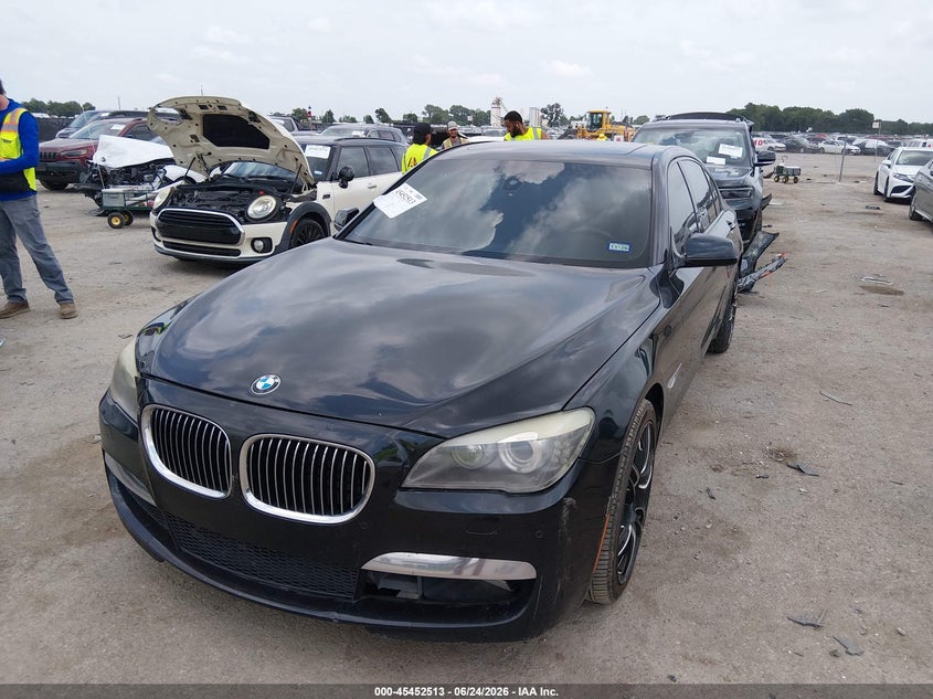 2010 BMW 7 series VIN WBAKB8C59ACY63398 IAAI salvage auction — WATER/FLOOD, Salvage (Texas), sold $800 on 2026-07-28 (photo 2)