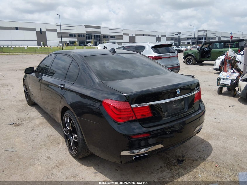 2010 BMW 7 series VIN WBAKB8C59ACY63398 IAAI salvage auction — WATER/FLOOD, Salvage (Texas), sold $800 on 2026-07-28 (photo 3)