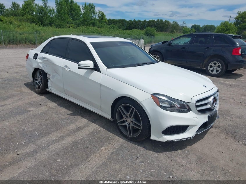 2015 Mercedes-benz E-klasse VIN WDDHF8JB2FB165373 IAAI salvage auction — RIGHT REAR, Mv-907A (New York), sold $2,300 on 2026-07-30 (photo 1)