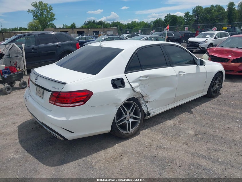 2015 Mercedes-benz E-klasse VIN WDDHF8JB2FB165373 IAAI salvage auction — RIGHT REAR, Mv-907A (New York), sold $2,300 on 2026-07-30 (photo 4)