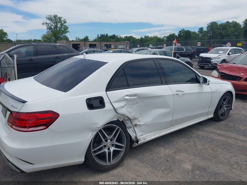 2015 Mercedes-benz E-klasse VIN WDDHF8JB2FB165373 IAAI salvage auction — RIGHT REAR, Mv-907A (New York), sold $2,300 on 2026-07-30 (photo 6)