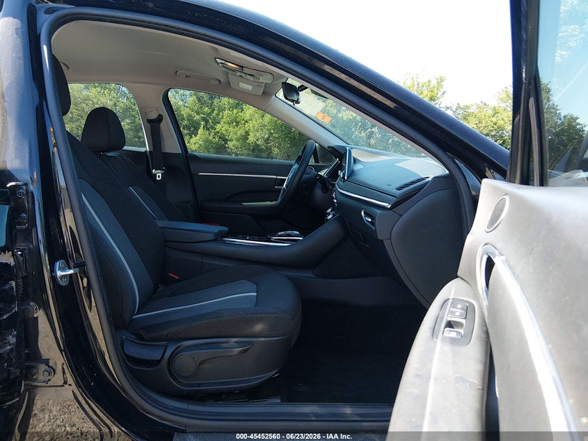 2020 Hyundai Sonata VIN 5NPEL4JA2LH052250 IAAI salvage auction — RIGHT SIDE, Salvage Title, sold $4,575 on 2026-07-28 (photo 5)