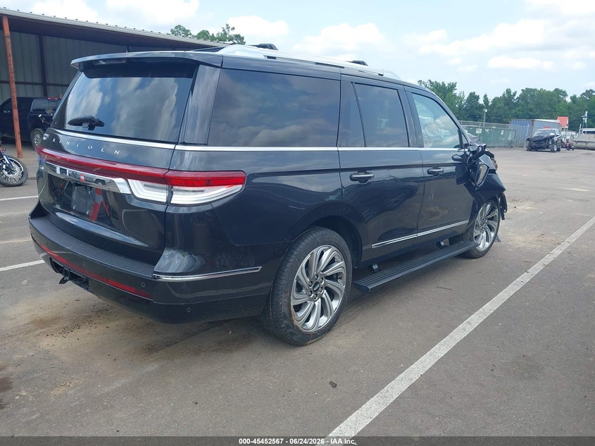 2024 Lincoln Navigator VIN 5LMJJ2LG9REL19153 IAAI salvage auction — ROLLOVER, Salvage Title, sold $12,000 on 2026-07-30 (photo 4)