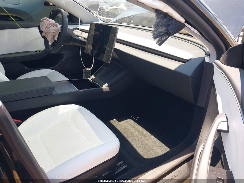 2025 Tesla Model 3 VIN 5YJ3E1EA9SF045755 IAAI salvage auction — FRONT END, Salvage Title, sold $13,050 on 2026-07-15 (photo 5)