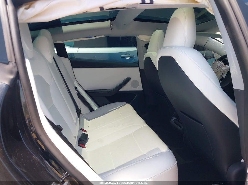 2025 Tesla Model 3 VIN 5YJ3E1EA9SF045755 IAAI salvage auction — FRONT END, Salvage Title, sold $13,050 on 2026-07-15 (photo 8)